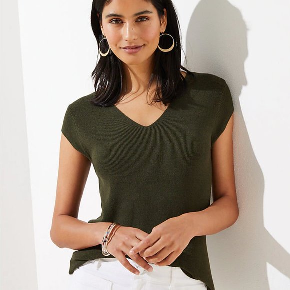 LOFT Sweaters - Loft Olive Ribbed Cap Sleeve Sweater